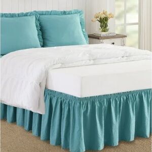 🌺 New Pioneer Woman Swiss Dots Teal Blue 3-Piece Bedskirt & Shams Queen/Full